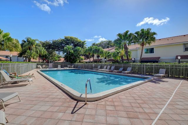 6388 Boca Circle, Boca Raton, FL 33433