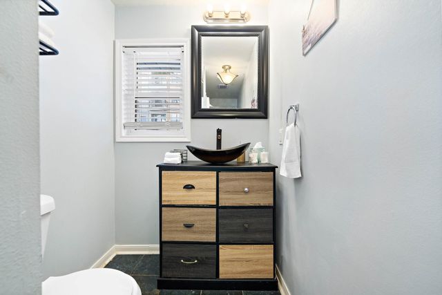 1825 Locksford Street, Houston, TX 77008