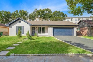 1825 Locksford Street, Houston, TX 77008