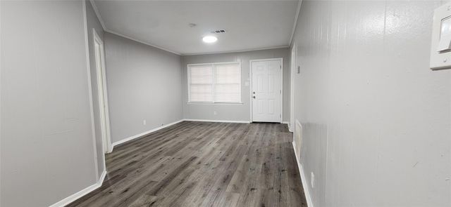 128 Huisache Street, Lake Jackson, TX 77566