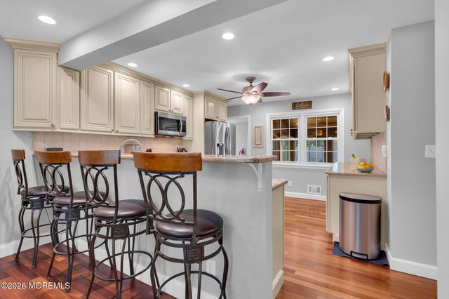 1044 Evelyn Drive, Toms River, NJ 08753