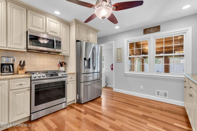 1044 Evelyn Drive, Toms River, NJ 08753