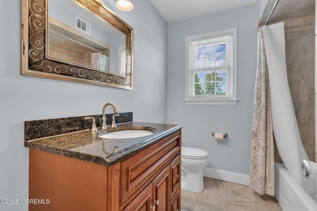 1044 Evelyn Drive, Toms River, NJ 08753
