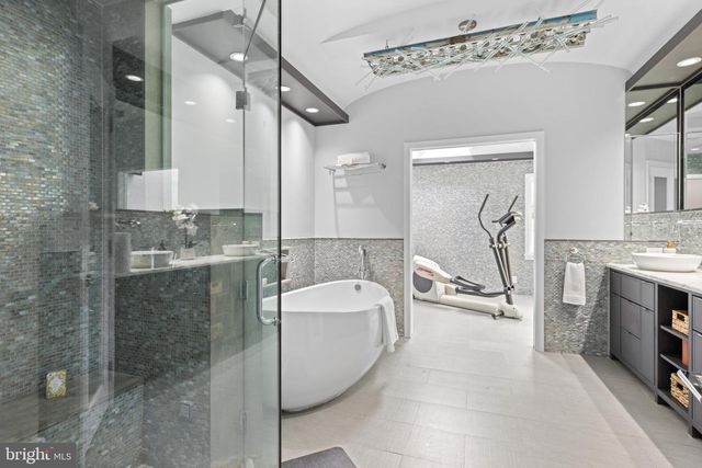 850 LESLEY RD, Villanova, PA 19085