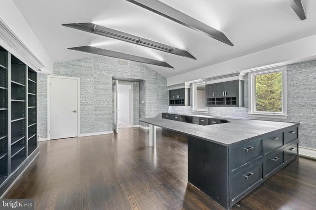 850 LESLEY RD, Villanova, PA 19085