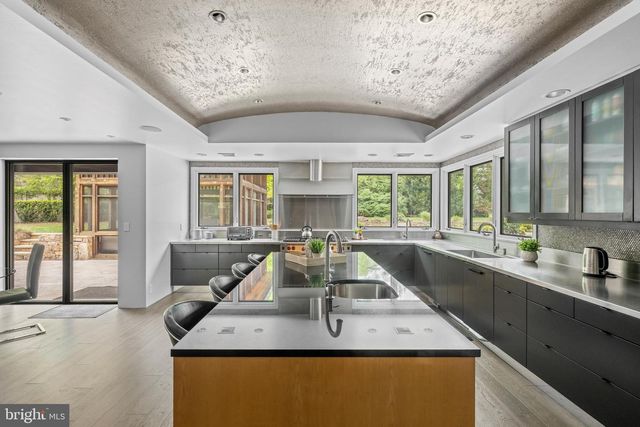 850 LESLEY RD, Villanova, PA 19085