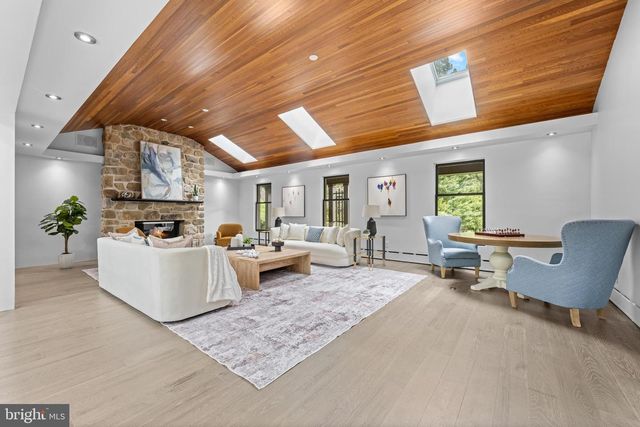 850 LESLEY RD, Villanova, PA 19085