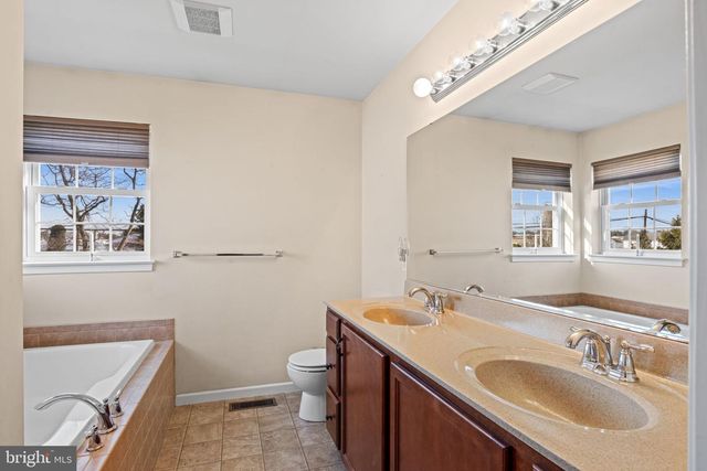 476 SWEETWATER DR, Palmyra, PA 17078