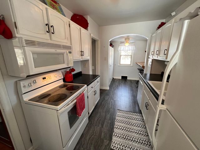 618 E 2nd Street, Starbuck, MN 56381