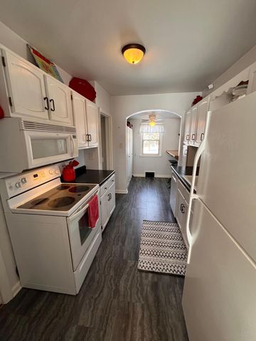 618 E 2nd Street, Starbuck, MN 56381