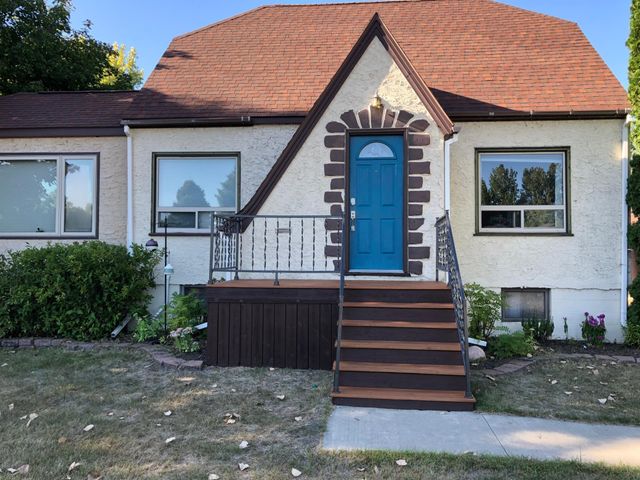 618 E 2nd Street, Starbuck, MN 56381