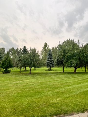 618 E 2nd Street, Starbuck, MN 56381