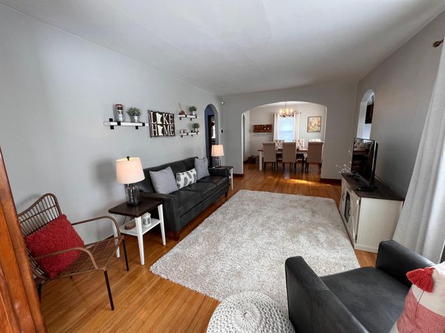 618 E 2nd Street, Starbuck, MN 56381