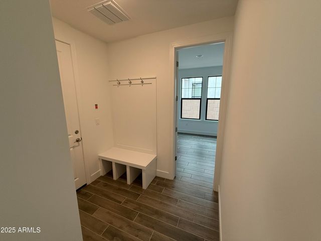 2390 W LOS ARBOLES Place, Chandler, AZ 85224