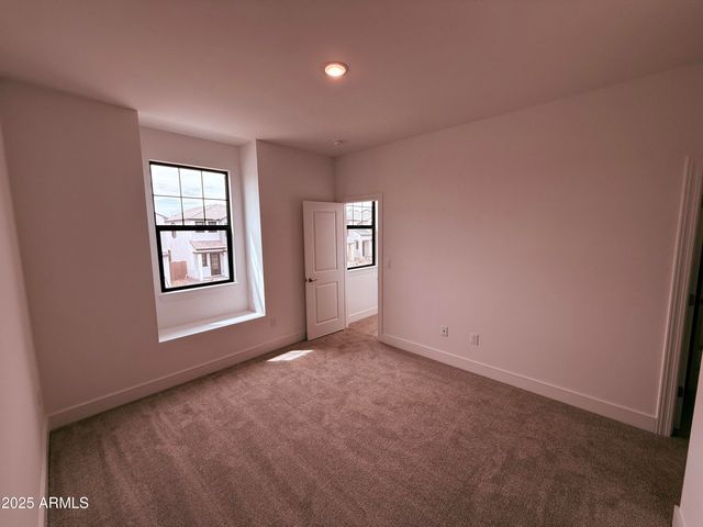 2390 W LOS ARBOLES Place, Chandler, AZ 85224