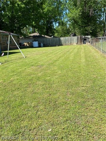 102 N 36th Street, Van Buren, AR 72956
