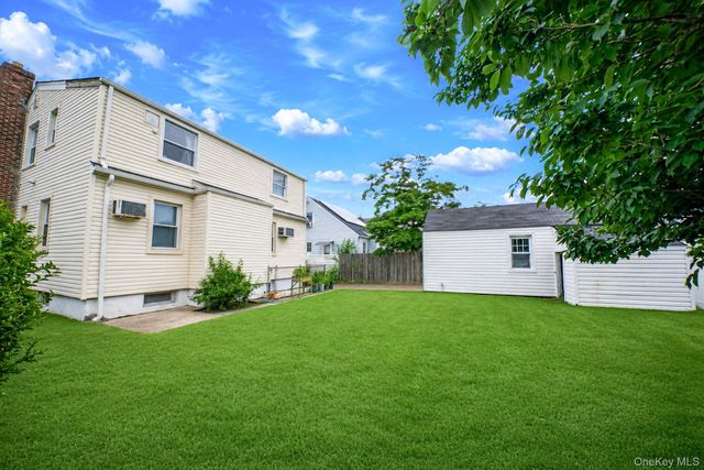 1111 Esther Street, Franklin Square, NY 11010