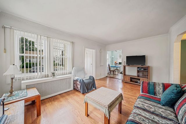 1111 Esther Street, Franklin Square, NY 11010