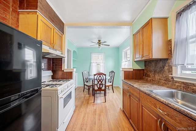 1111 Esther Street, Franklin Square, NY 11010