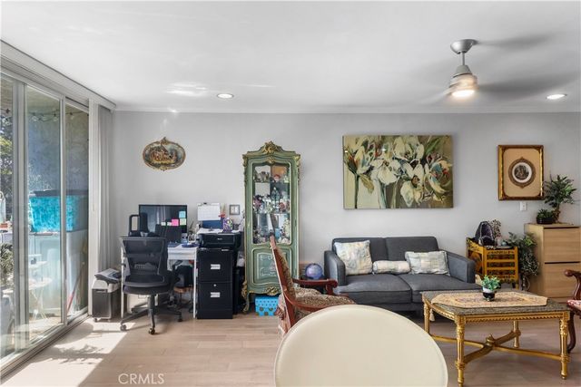 8635 FALMOUTH Avenue 203, Playa Del Rey, CA 90293