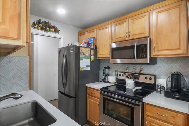 8635 FALMOUTH Avenue 203, Playa Del Rey, CA 90293
