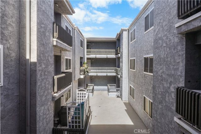 8635 FALMOUTH Avenue 203, Playa Del Rey, CA 90293