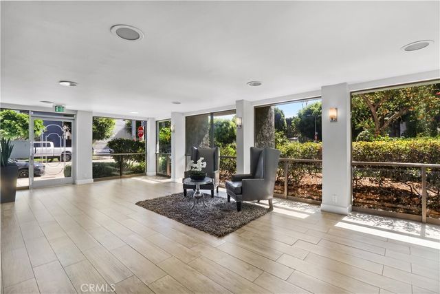 8635 FALMOUTH Avenue 203, Playa Del Rey, CA 90293