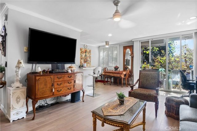 8635 FALMOUTH Avenue 203, Playa Del Rey, CA 90293