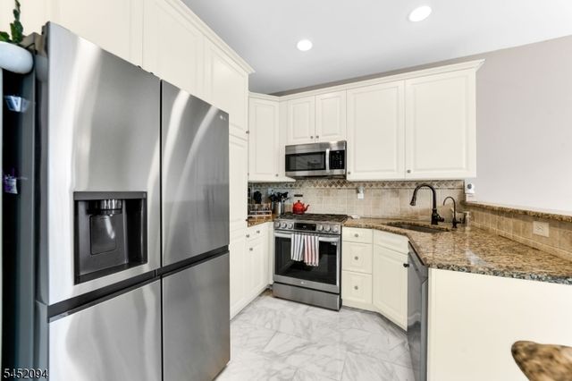 158 George Russell Way, Clifton City, NJ 07013