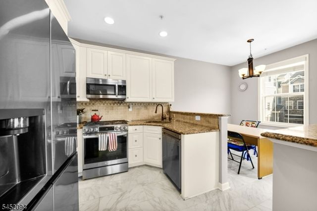 158 George Russell Way, Clifton City, NJ 07013