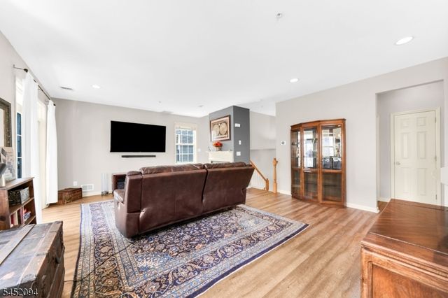158 George Russell Way, Clifton City, NJ 07013