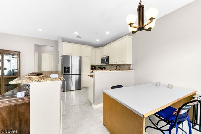 158 George Russell Way, Clifton City, NJ 07013