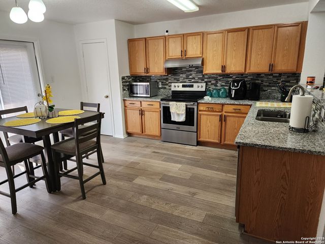 8118 Sandbar, San Antonio, TX 78254