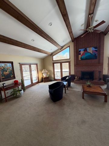 520 W Merri Oaks Road, Barrington Hills, IL 60010