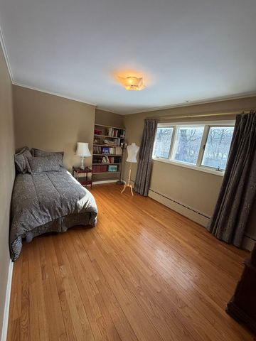 520 W Merri Oaks Road, Barrington Hills, IL 60010