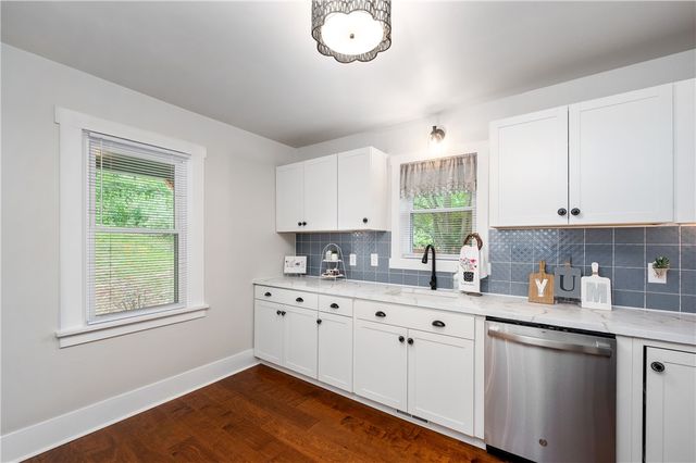 8 bredin avenue, Twp Of But Se, PA 16045