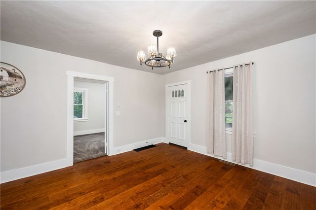 8 bredin avenue, Twp Of But Se, PA 16045