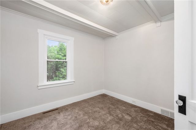 8 bredin avenue, Twp Of But Se, PA 16045