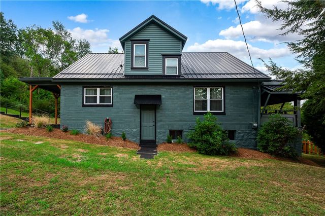 8 bredin avenue, Twp Of But Se, PA 16045