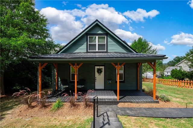 8 bredin avenue, Twp Of But Se, PA 16045