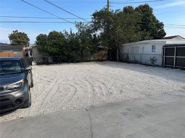 659 E 19th St 659, Hialeah, FL 33013