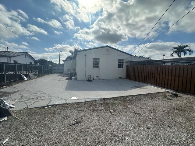 659 E 19th St 659, Hialeah, FL 33013