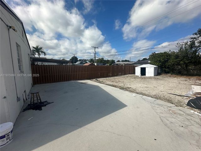 659 E 19th St 659, Hialeah, FL 33013