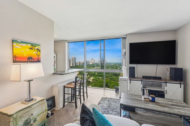1555 N Dearborn Parkway 23C, Chicago, IL 60610