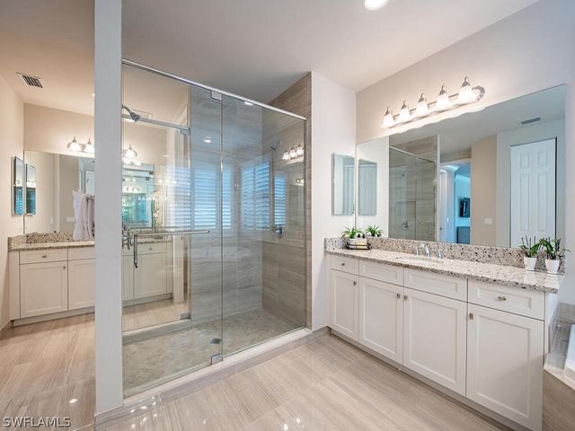 4450 Kensington CIR, Naples, FL 34119