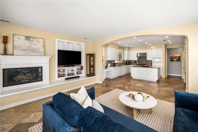 401 Brea Hills Avenue, Brea, CA 92823