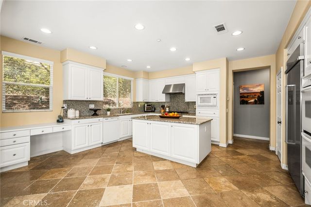 401 Brea Hills Avenue, Brea, CA 92823