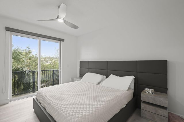 616 NW 38th Circle, Boca Raton, FL 33431