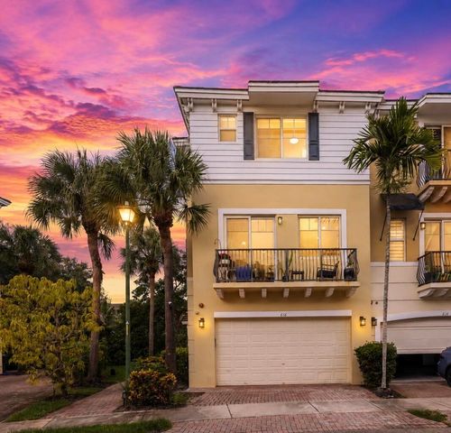 616 NW 38th Circle, Boca Raton, FL 33431