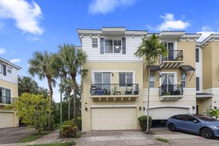 616 NW 38th Circle, Boca Raton, FL 33431